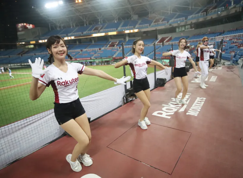 中華職棒啦啦隊也是票房保證的元素之一